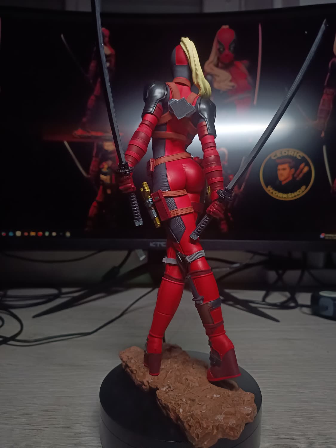 Figurine LadyPool Fan Art  - DeadPool