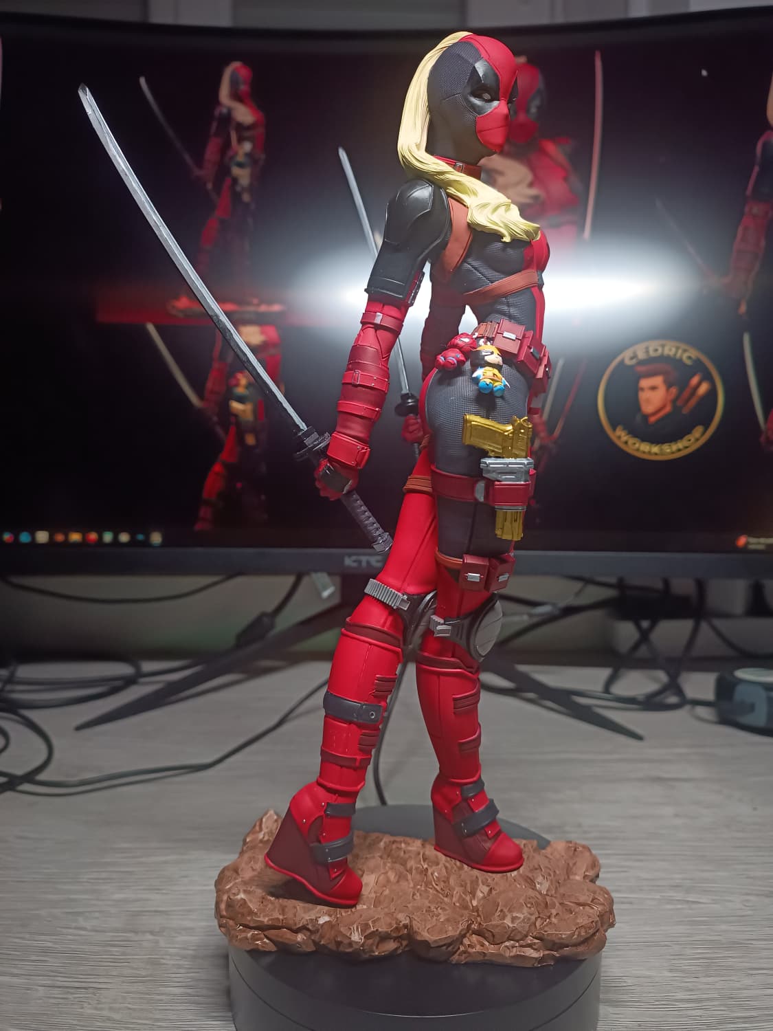 Figurine LadyPool Fan Art  - DeadPool