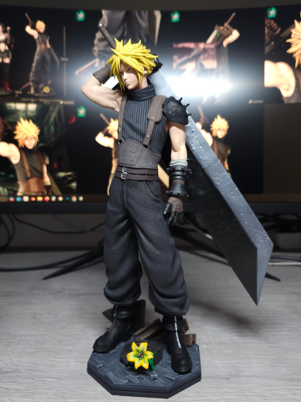 Cloud Fan Art Figurine - Final Fantasy