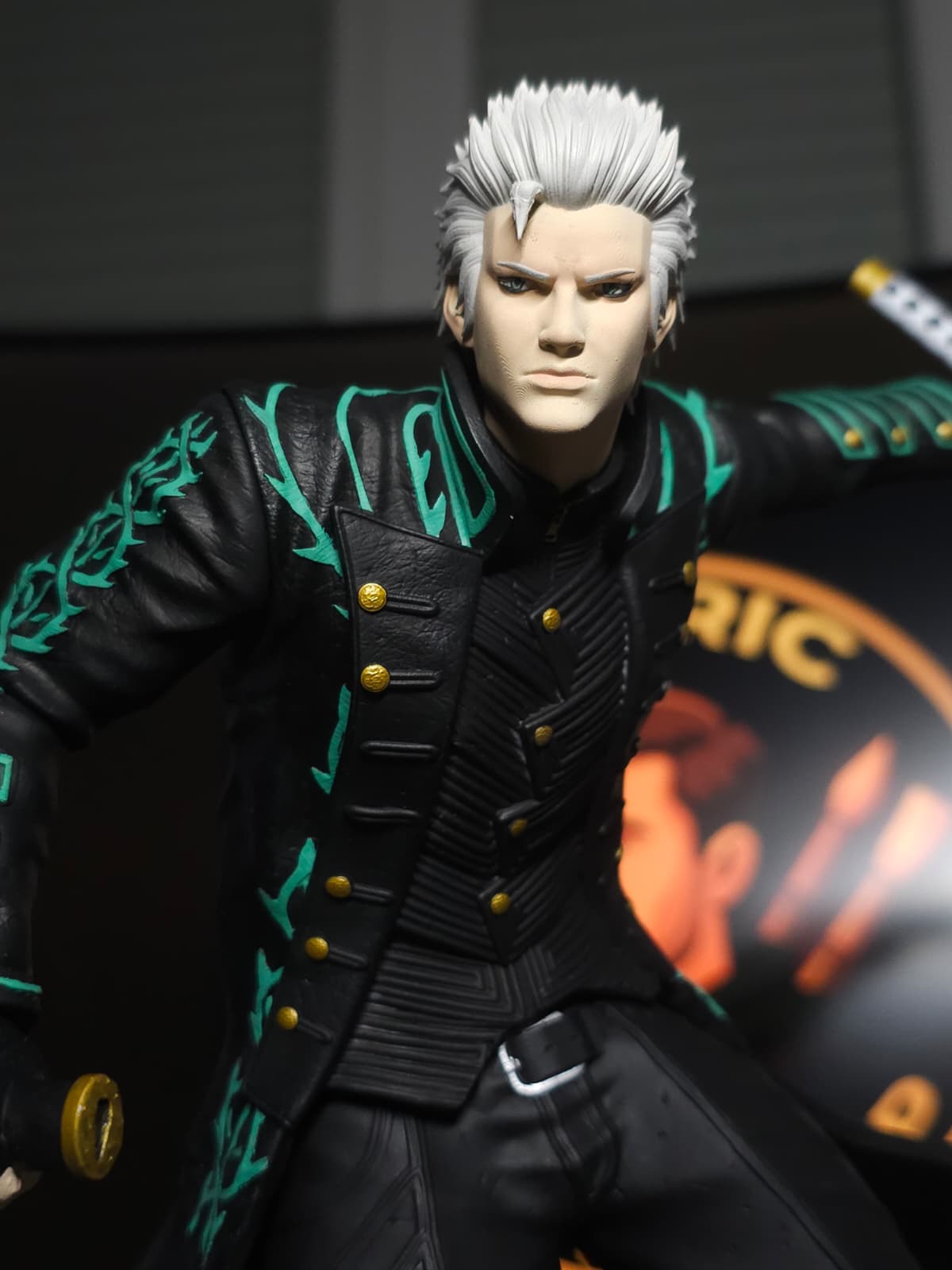 Vergil Figurine – Devil May Cry