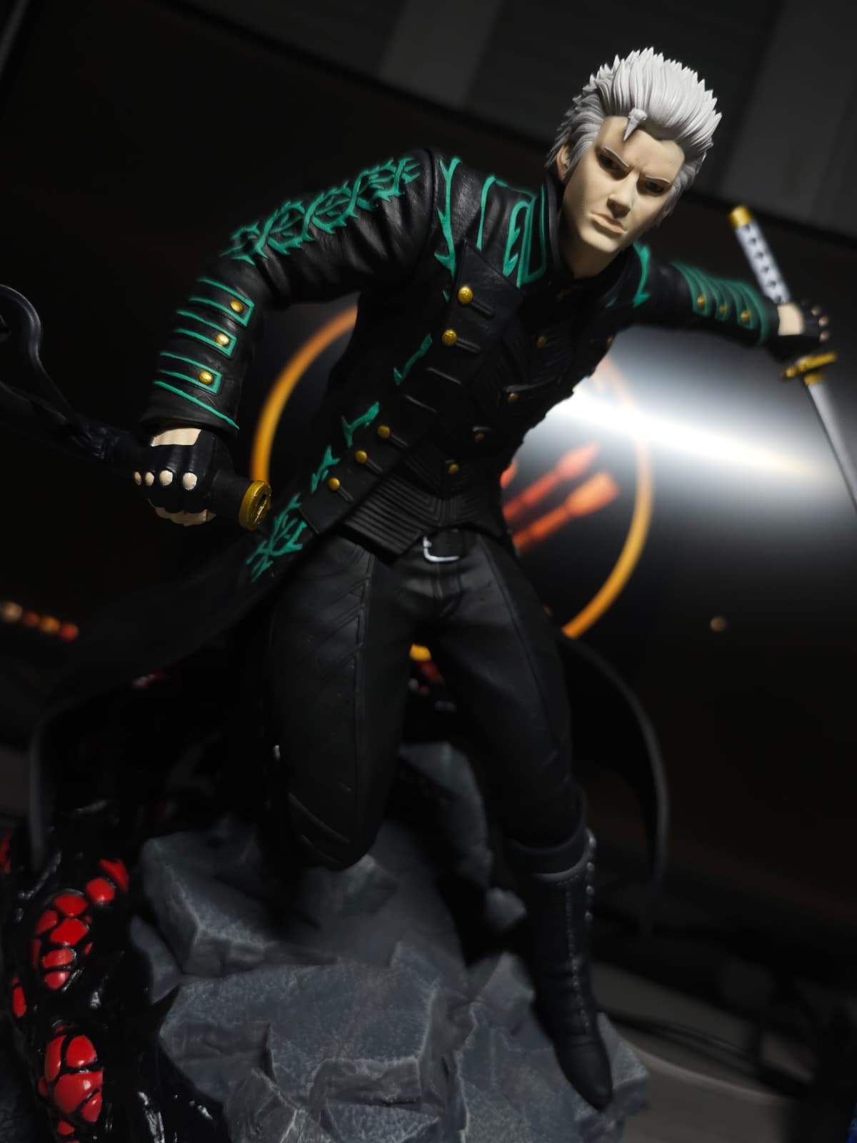 Vergil Figurine – Devil May Cry