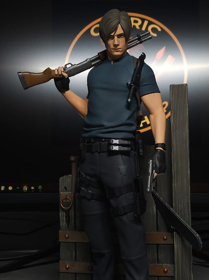 Leon Kennedy Fan Art Figurine - Resident Evil 4
