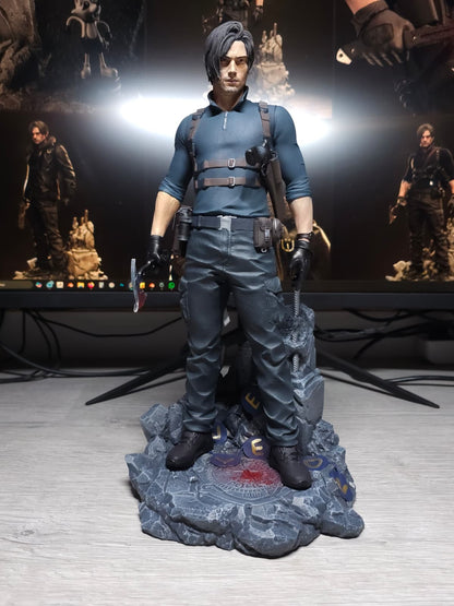 Leon Kennedy Fan Art Figurine - Resident Evil Requiem
